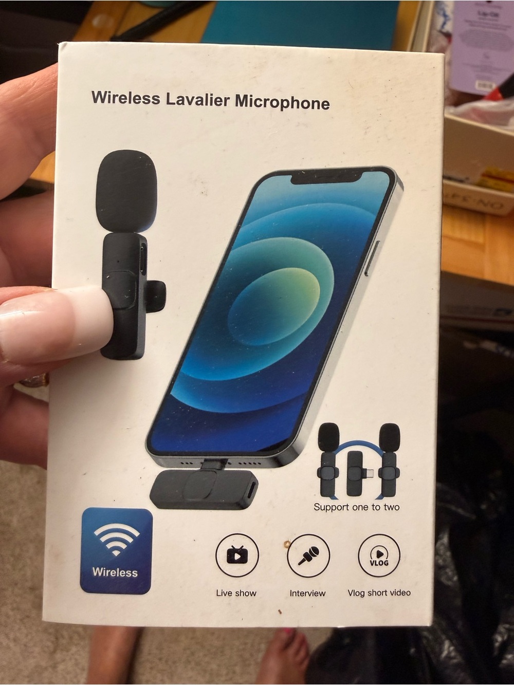 Wireless Lavalier Microphone for Smartphones - Black